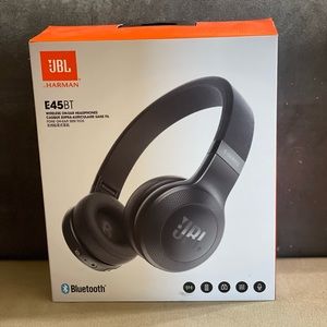 JBL E45BT Bluetooth On-Ear Wireless Headphones New in Box